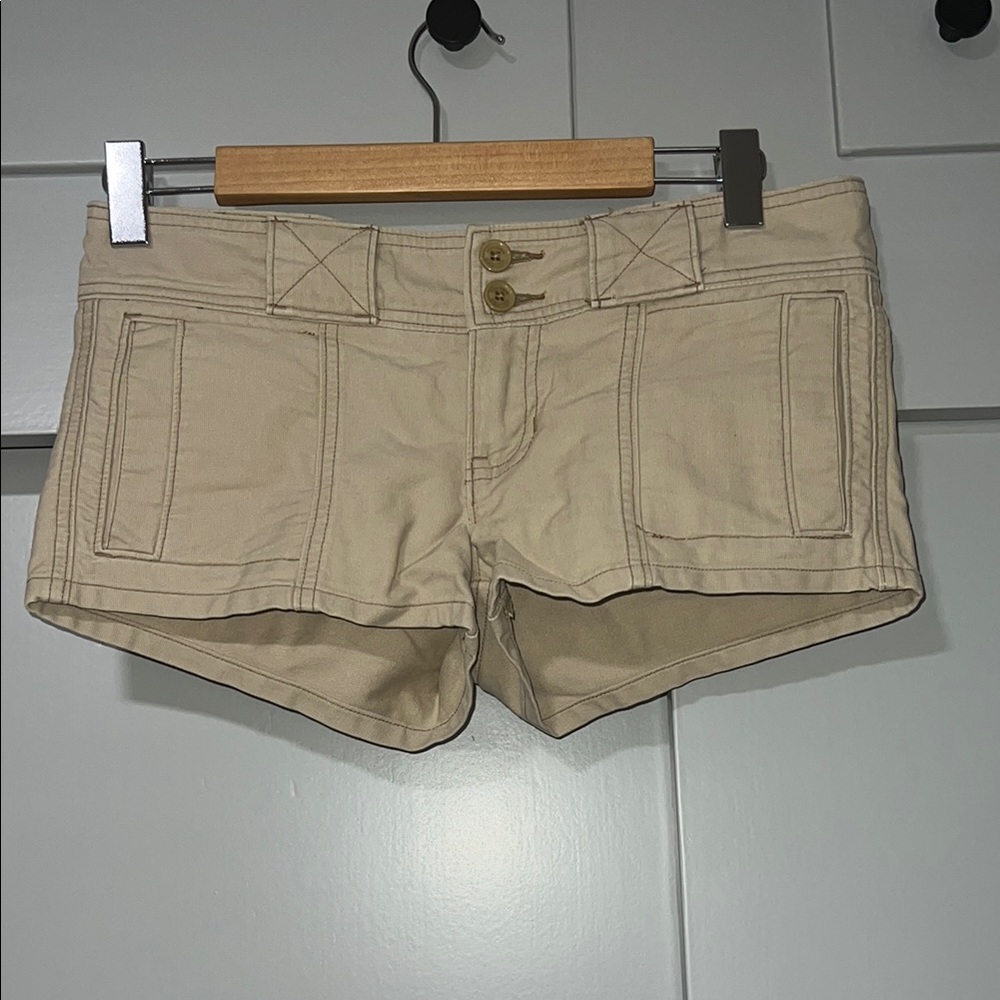 Hollister Tan Women's Cargo Shorts